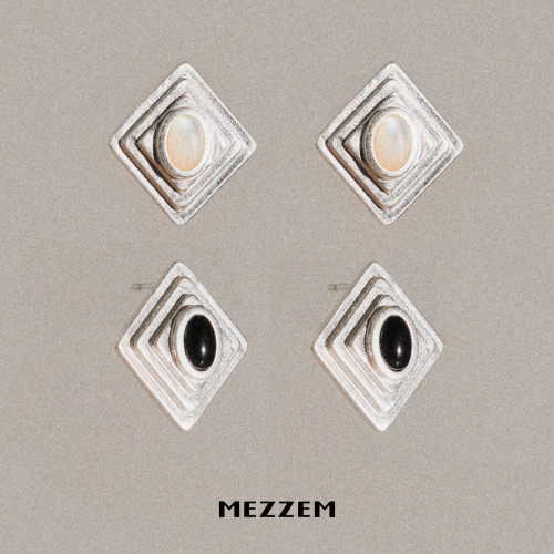 MEZZEM x LOPHNE菱形玛瑙贝母耳钉原创小众中性潮流复古时尚耳饰