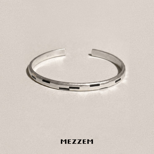 MEZZEM 银色复古原创小众设计冷淡系切面手镯 高级感开口个性饰品