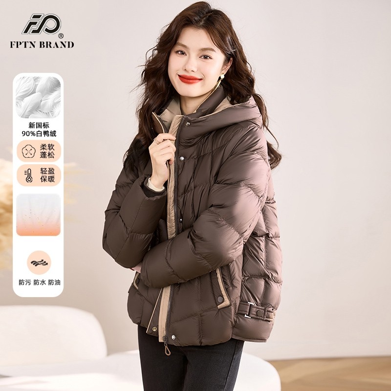 羽绒服短款女2025今年流行冬季新款时尚洋气减龄保暖中年妈妈外套