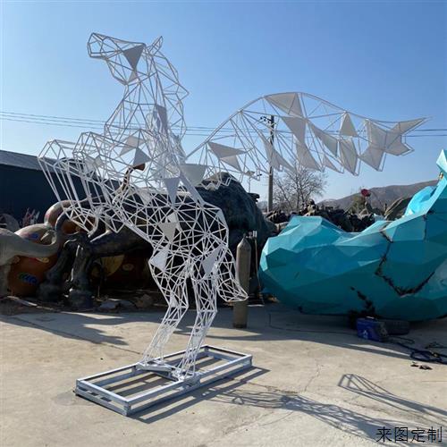 不锈钢镂空马雕塑售楼部园林景观仿真骏马装饰铁艺摆件户外图片