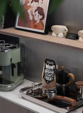 现代咖啡主题厨房摆件样板间餐边柜不锈钢托盘原创玻璃杯子装饰画