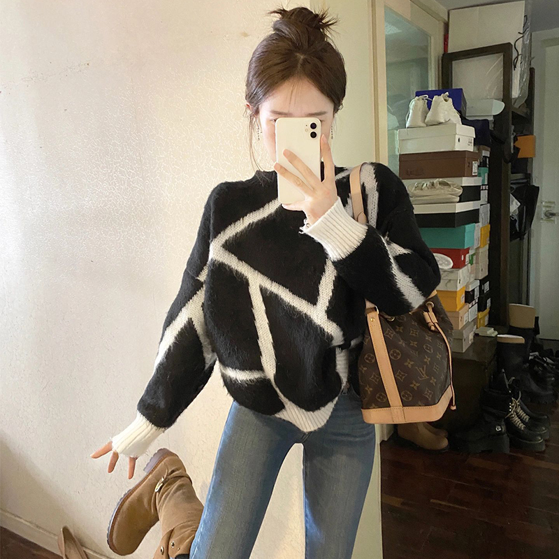 慵懒风黑白撞色马海毛针织衫女秋冬休闲百搭宽松气质时髦加厚毛衣