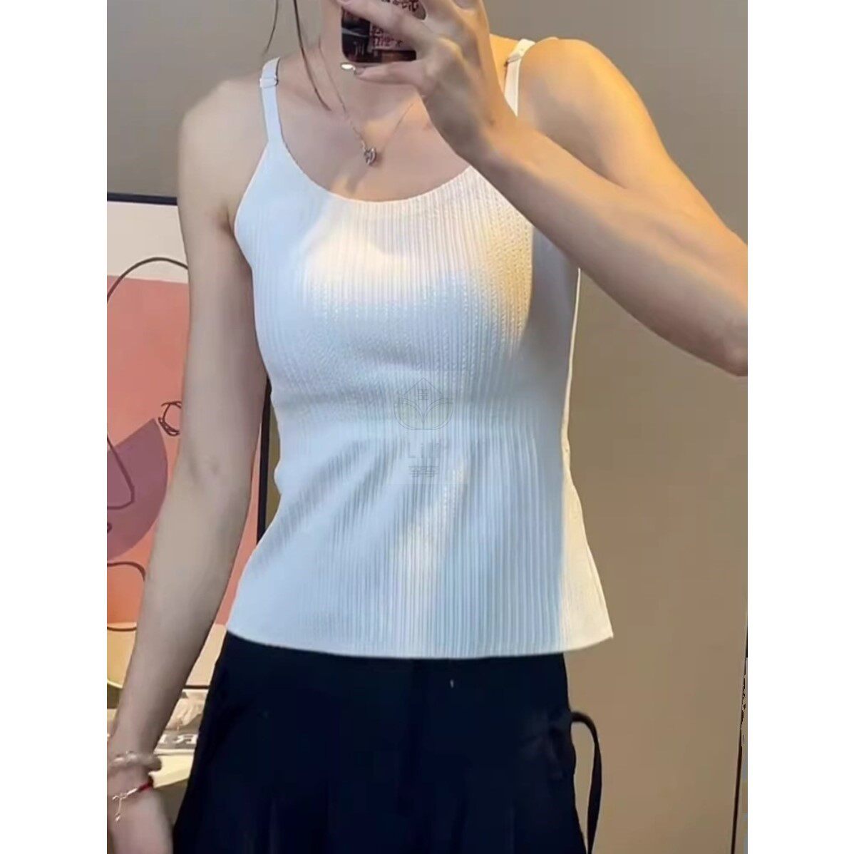 大码一体胸垫美背吊带背心女内搭2025年新款夏季大胸显瘦针织上衣