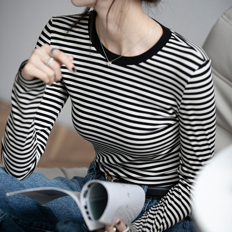 高品纯棉条纹撞色圆领修身打底衫女2026秋季新款长袖百搭内搭T恤