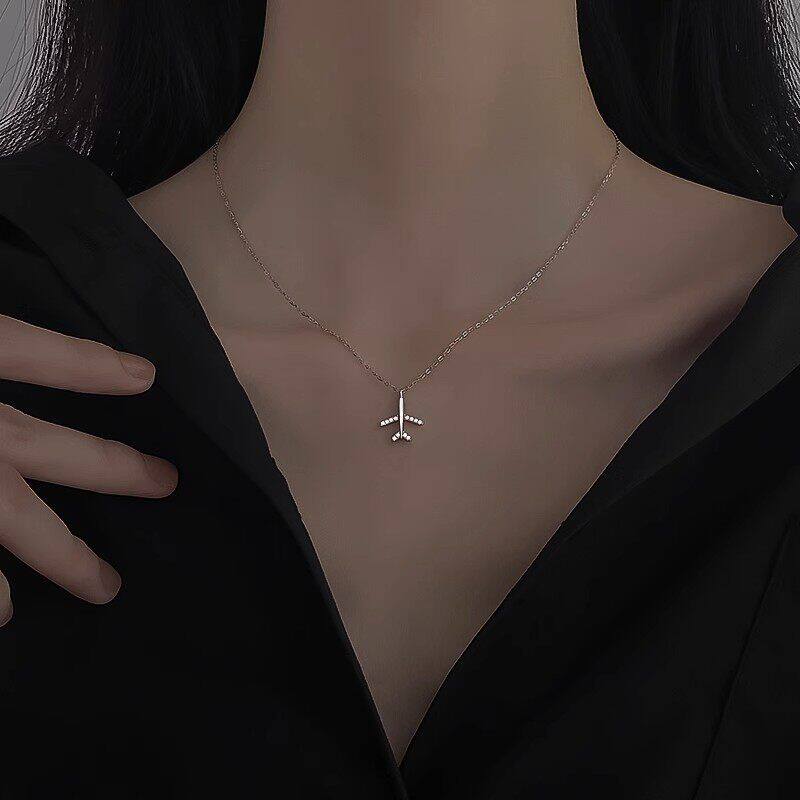 原创设计高级感飞机吊坠锁骨链