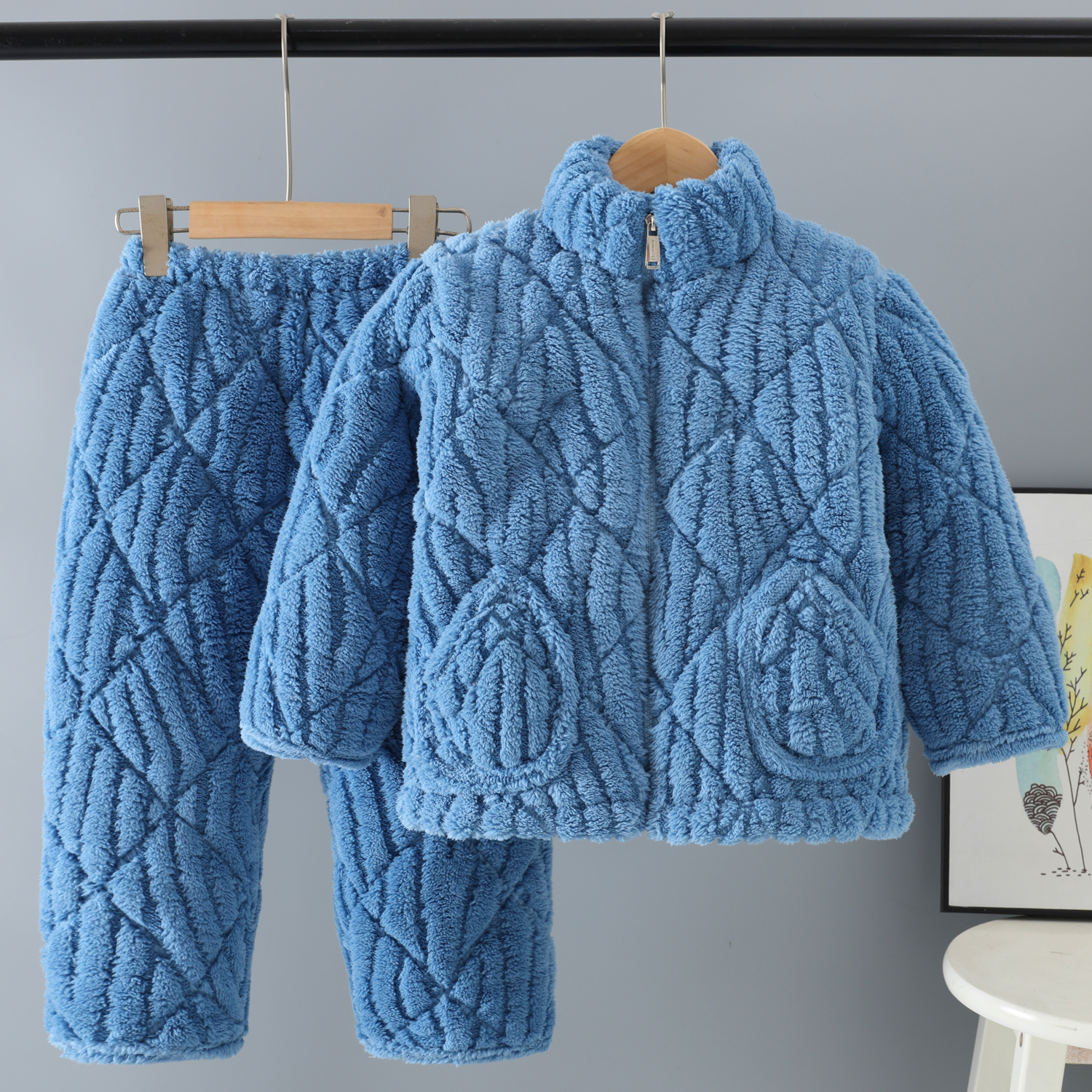 冬季儿童三层加厚夹棉家居服套装