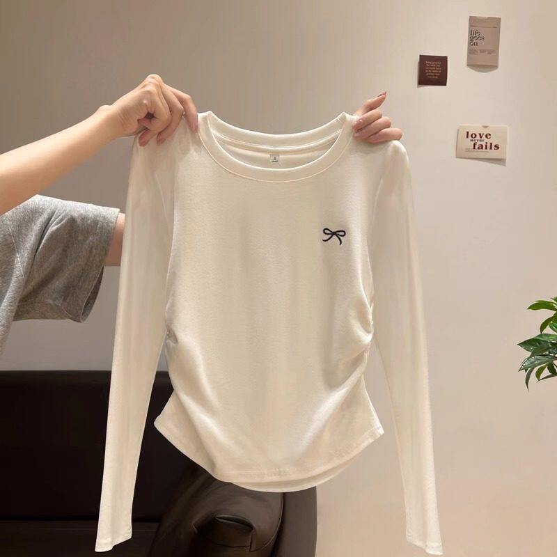 2026春白色磨毛加厚刺绣T恤女收腰显瘦长袖上衣内搭外穿打底衫潮