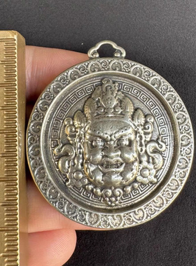西藏尼泊尔藏式利马铜藏佛黄财神圆形铜挂件项坠文玩白铜配饰吊坠