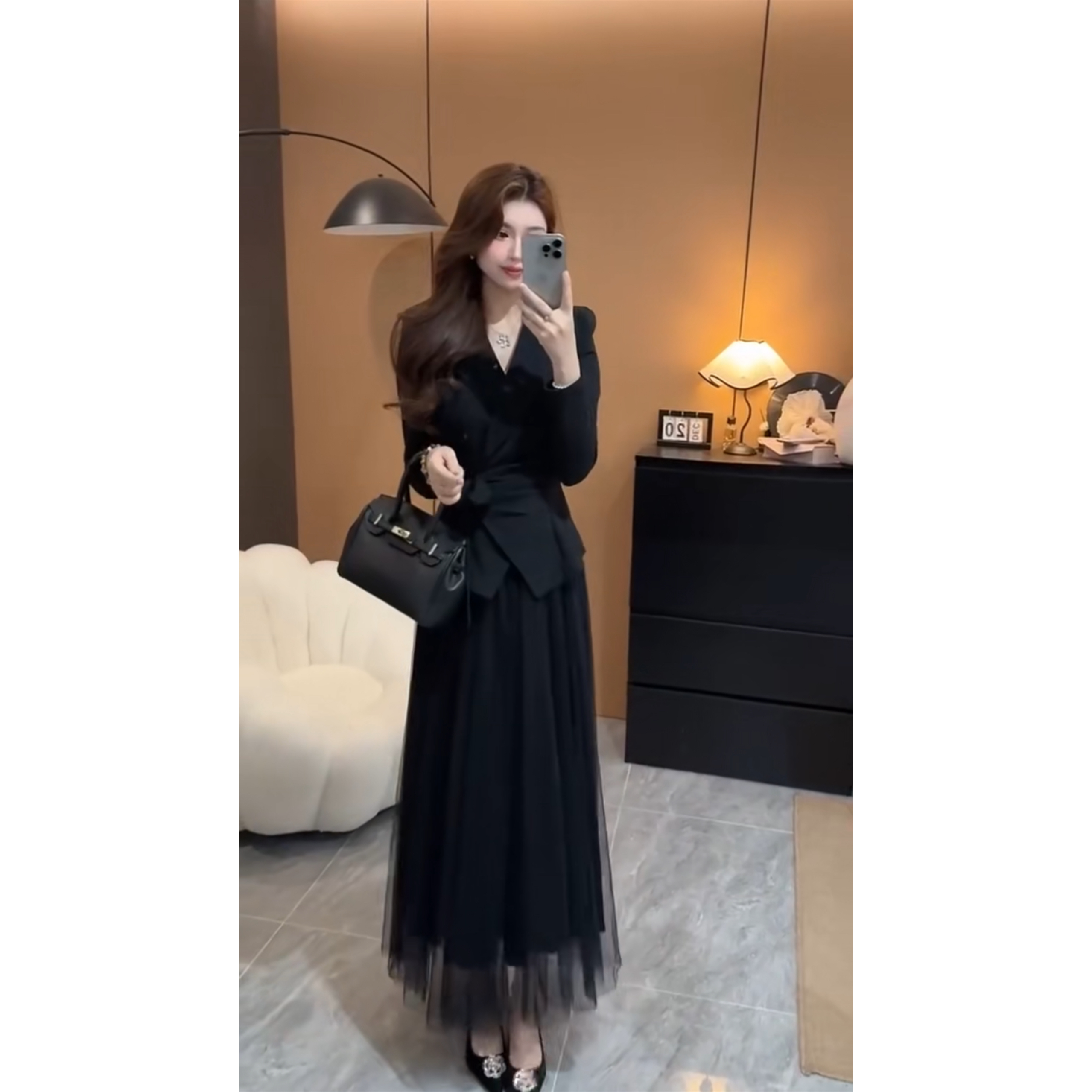 早春修身系带显瘦西服网纱裙套装