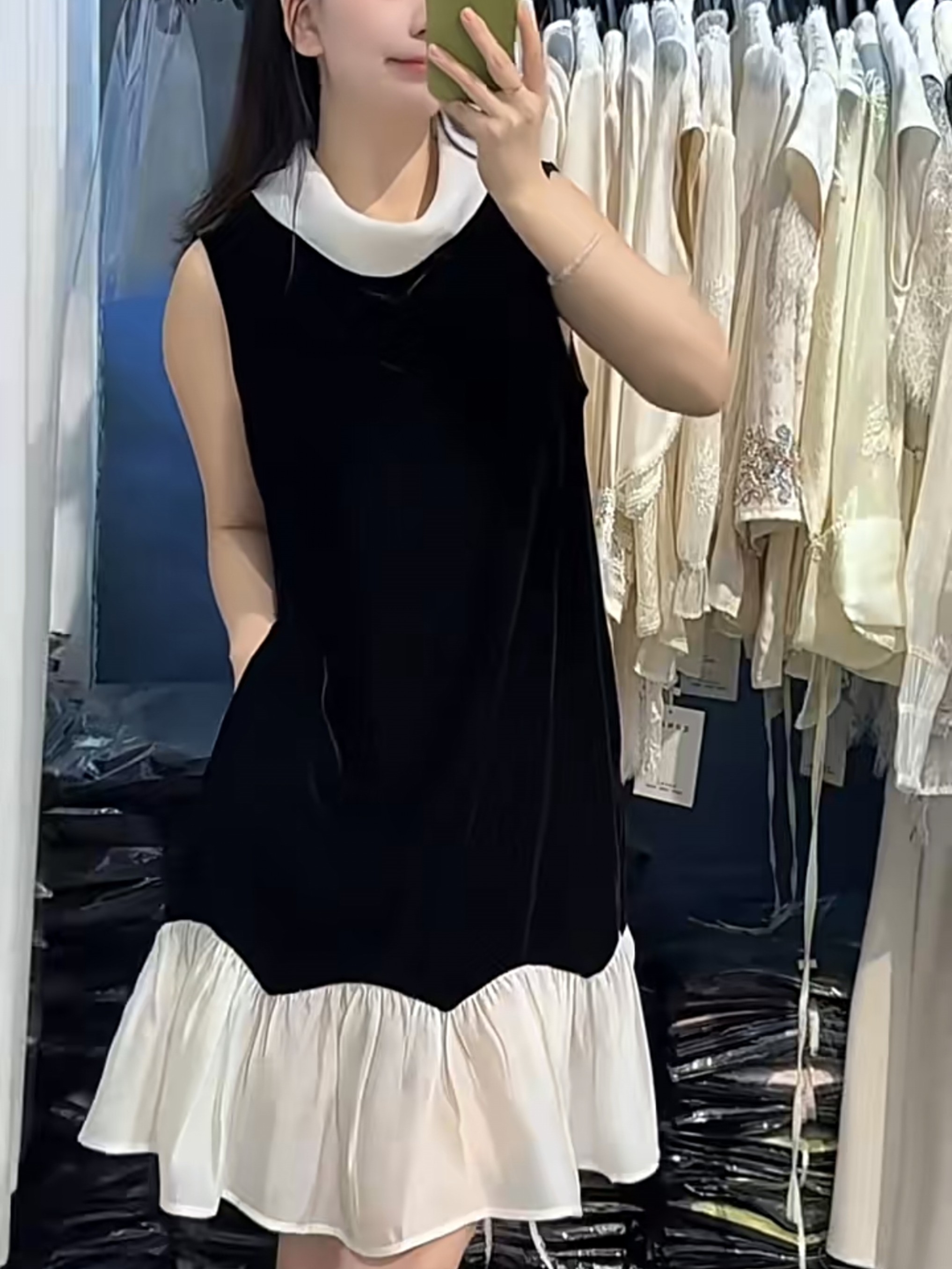 法式千金风黑色丝绒无袖连衣裙女夏新款荷叶边下摆设计感气质裙子