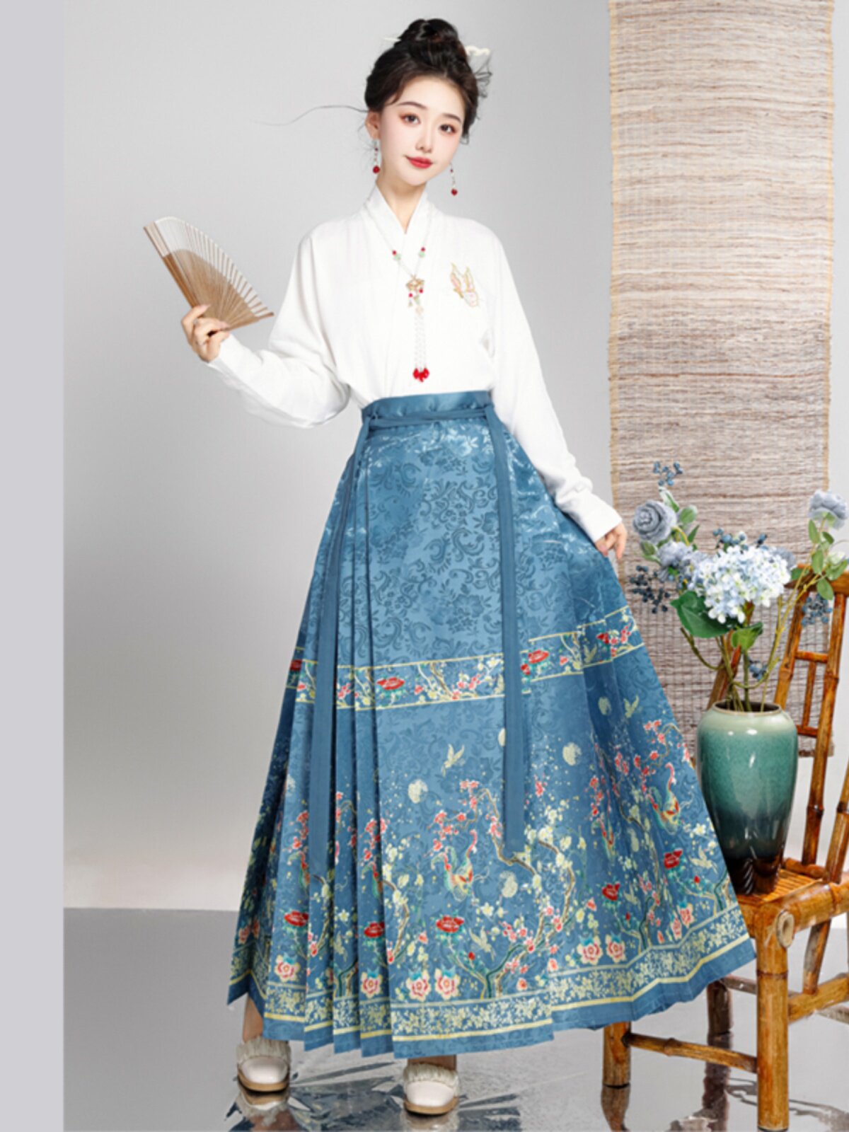 XUNXIANG의 새로운 슬림한 자카드 말얼굴 스커트 여성을 위한 다재다능한 HANFU 새로운 중국 스타일 중국 스타일 일상복을 위한 한 요소