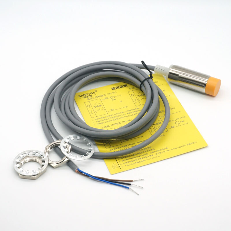 M18邦拓斯三线接近开关NPN/PNP常开24V金属感应探头传感器A18-8NO