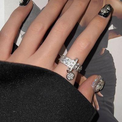 Xiaozhong Full Diamond Zircon Ring Women