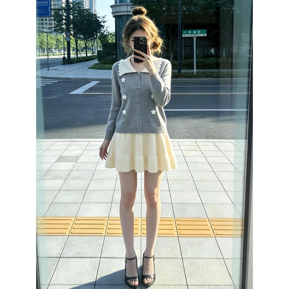 套装裙今年流行漂亮香风女秋季小个子茶系显高显瘦洋气针织两件套
