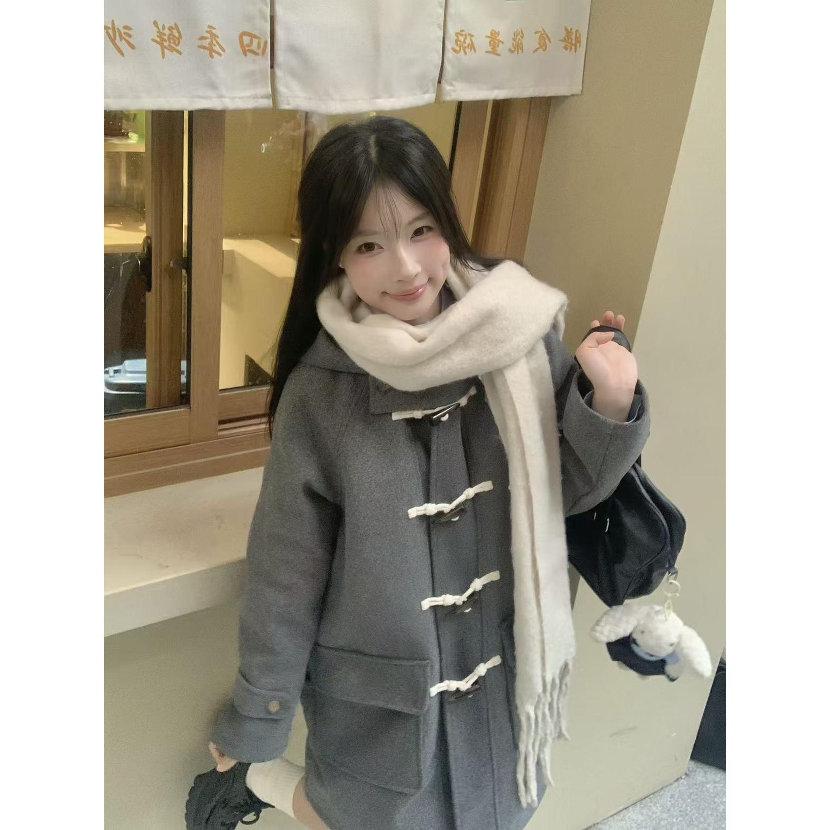 澜岛中牛角扣带帽毛呢大衣学院风JK制服感夹棉加厚中长款小个子