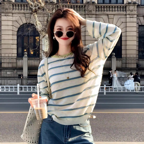 2026年春夏新款法式设计感小众时尚气质女装独特漂亮超好看上衣女