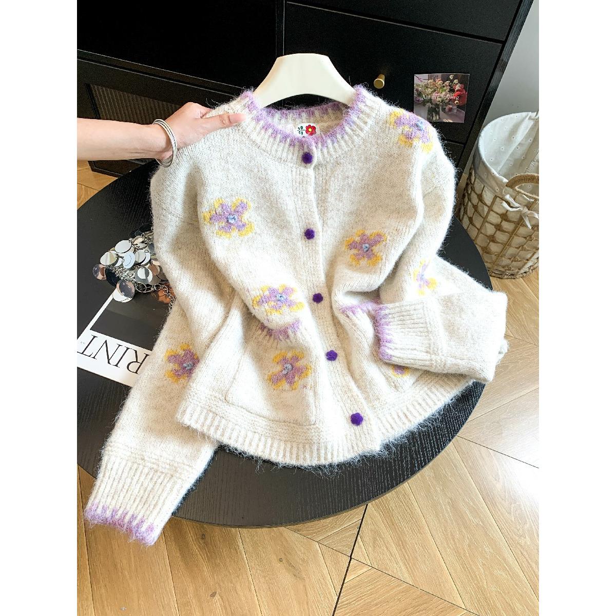 韩系温柔风立体花朵刺绣圆领编制领口袖口针织衫设计感毛衣外套女