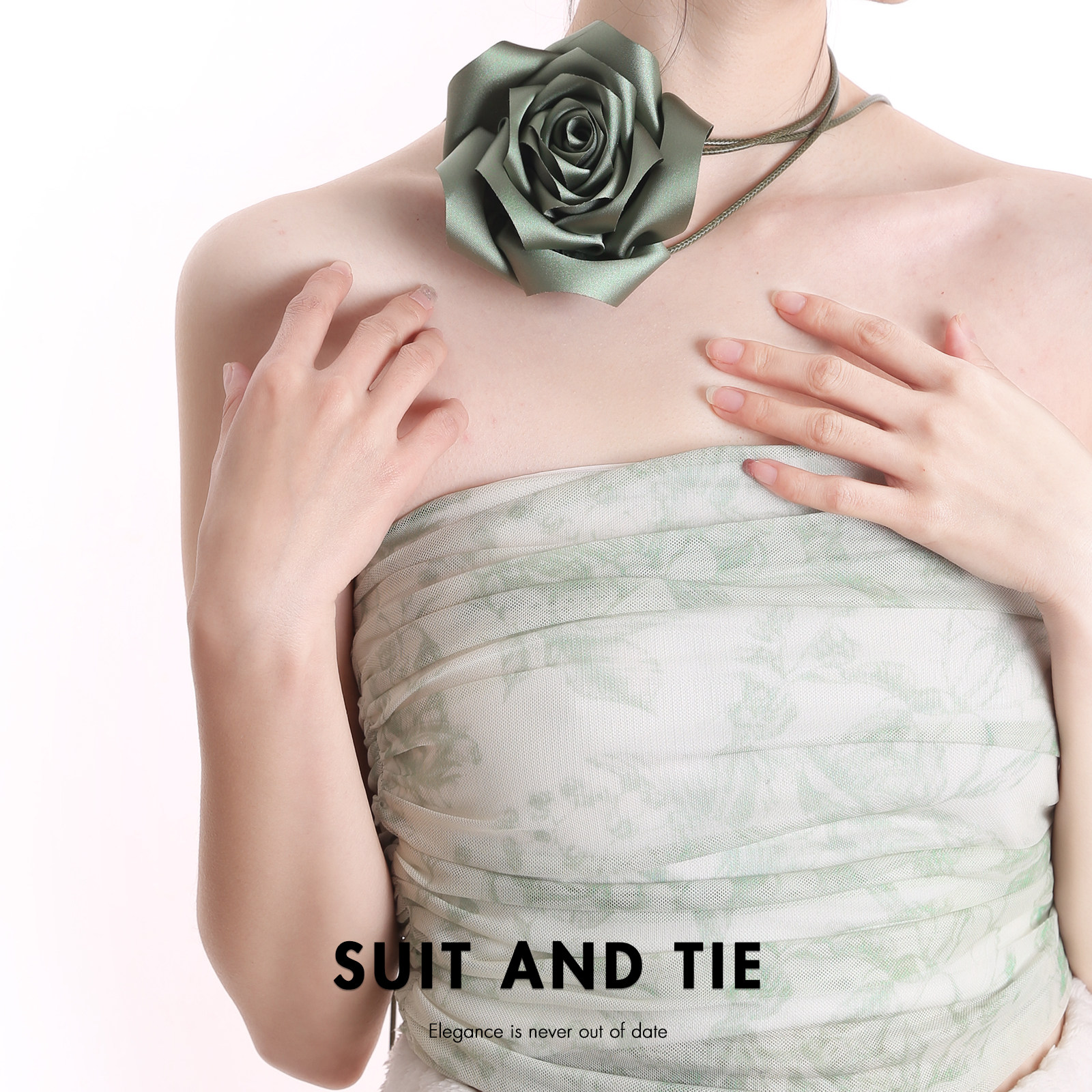 SUITANDTIE立体玫瑰女小众choker