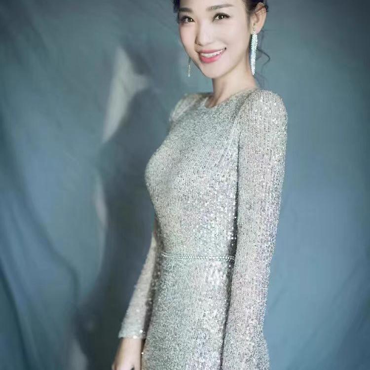纤缕法式长袖银色亮片晚礼服裙