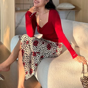 ooh itch痒痒「年底回馈」法式红色V领纽结针织上衣 不支持退换货