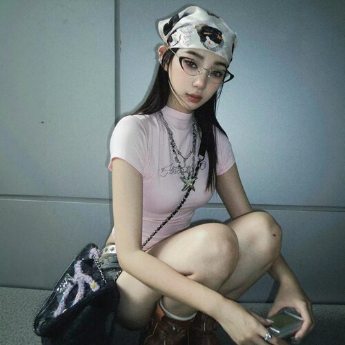 纯棉烫钻气质紧身半高领短袖t恤女夏季美式辣妹修身显瘦短款上衣
