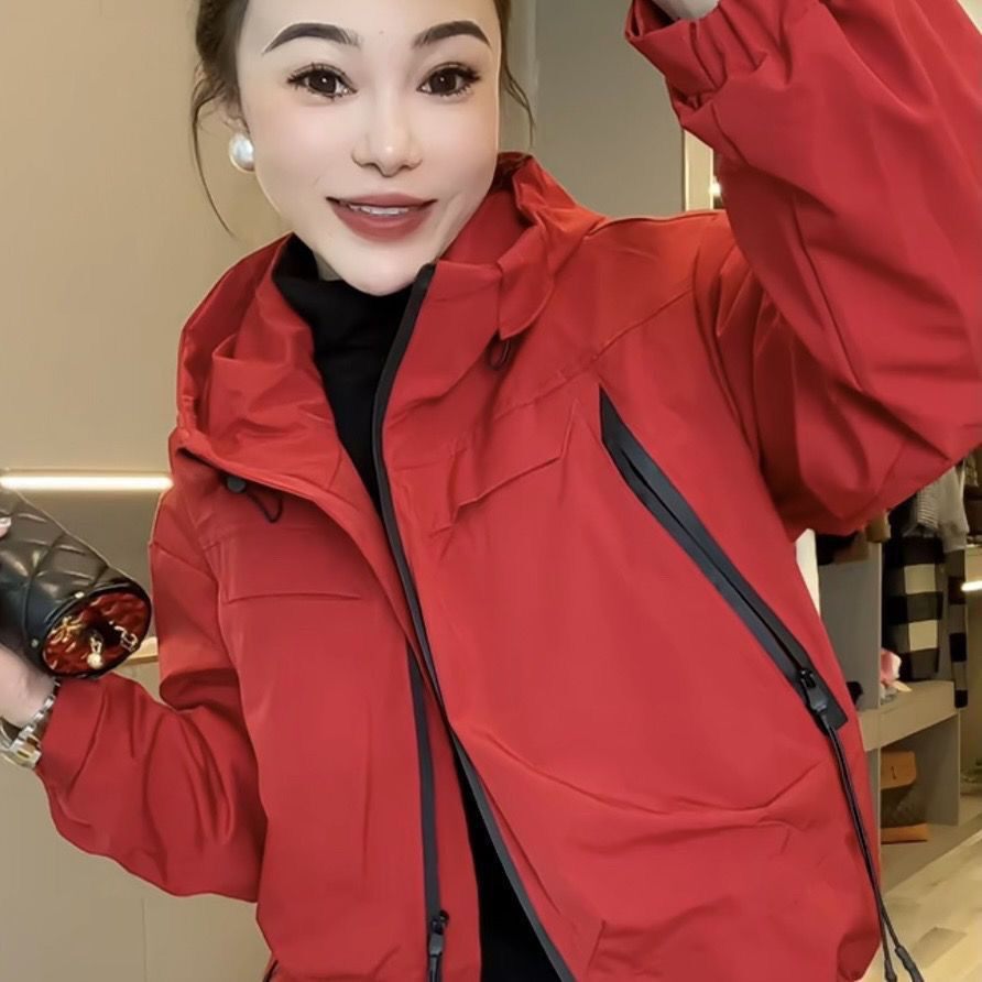 薄棉冲锋衣外套女2024春季新款宽松洋气短款连帽休闲潮流夹克上衣