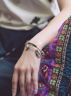 银手镯女99纯银复古实心流苏古法宫铃吊坠民族风古风推拉拢银镯子