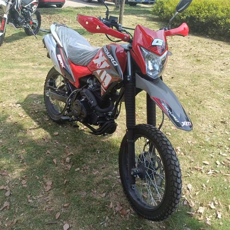 250CC越g野摩托车,两轮全地行越野车。高赛摩托,电动,汽油越野