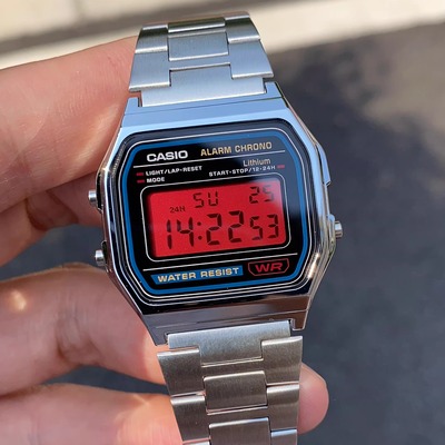 卡西欧CASIO手表A158WA/F91W复古银色小方块改装红色屏幕彩虹贴纸