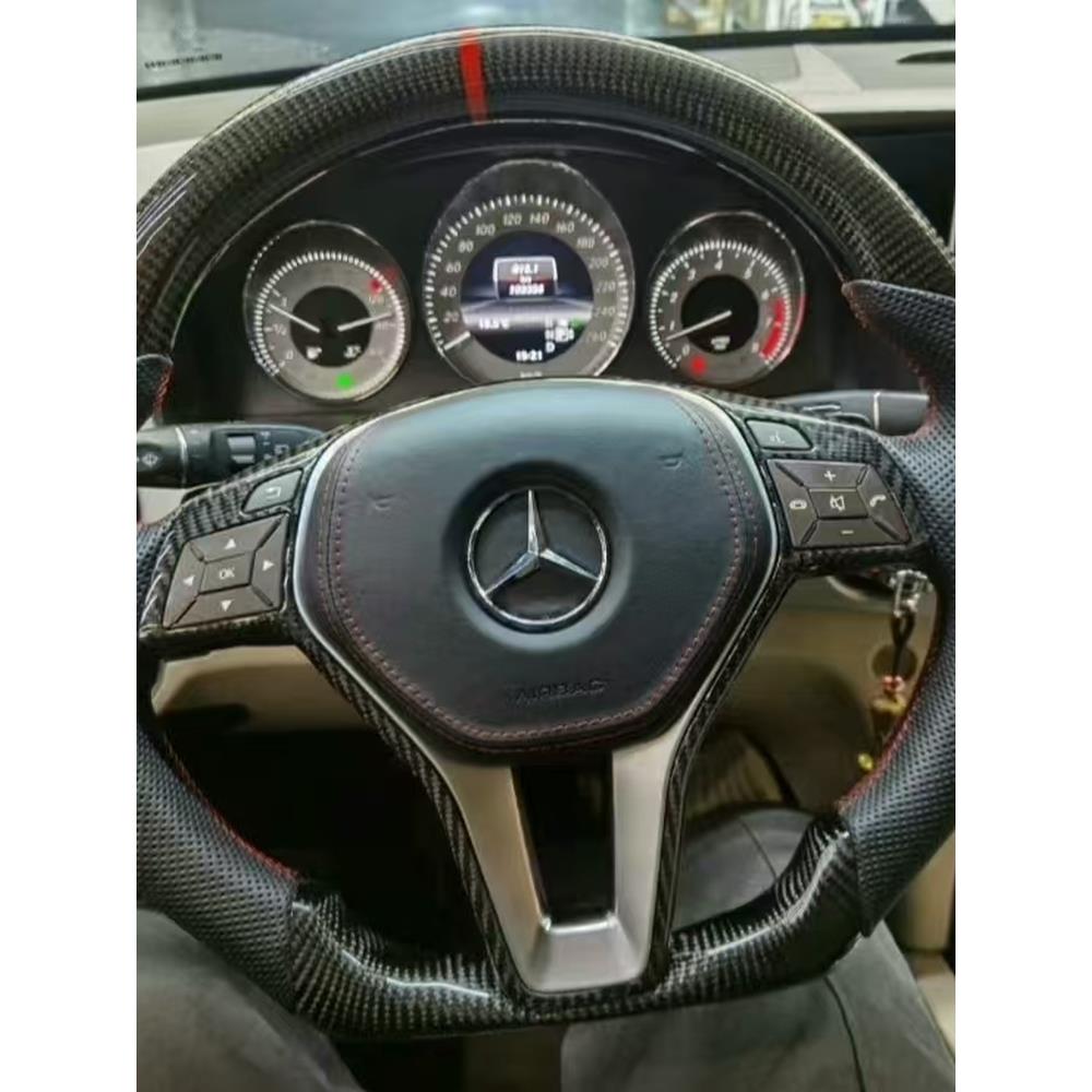适用于奔驰C级E级C200 C260 GLC300 CLA45 W204 C63碳钎维方向盘