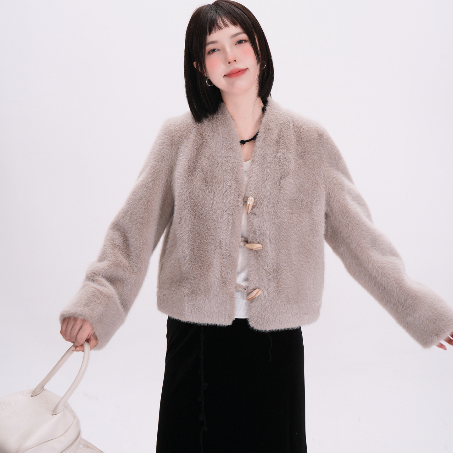 轻奢极简风仿水貂短皮草外套