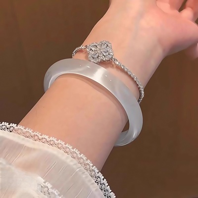 正品白月光手镯玉镯女款冰透冰种玉髓猫眼石英岩玉国风年轻款送礼
