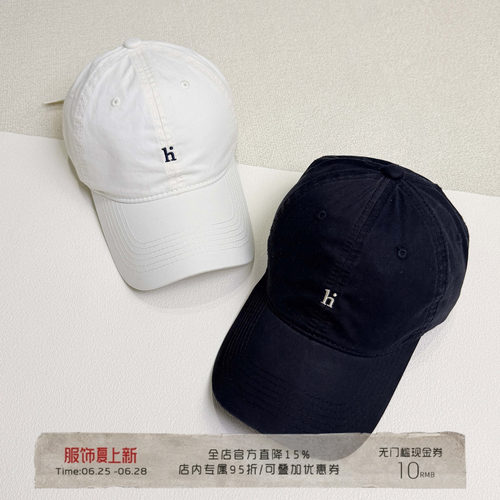 BLK留白情侣款字母刺绣棒球帽