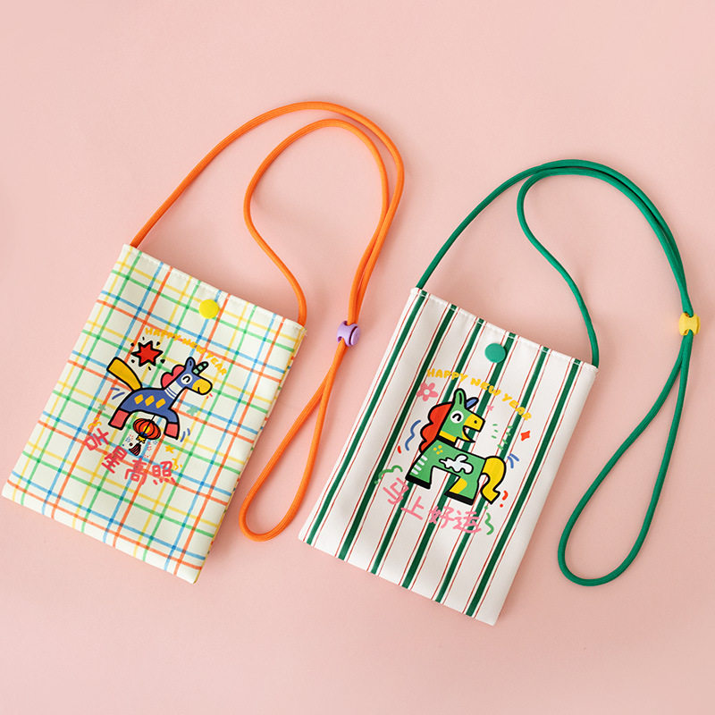 原创马年手机包防水卡通零钱袋口红包儿童新年小马伴手礼小包斜挎