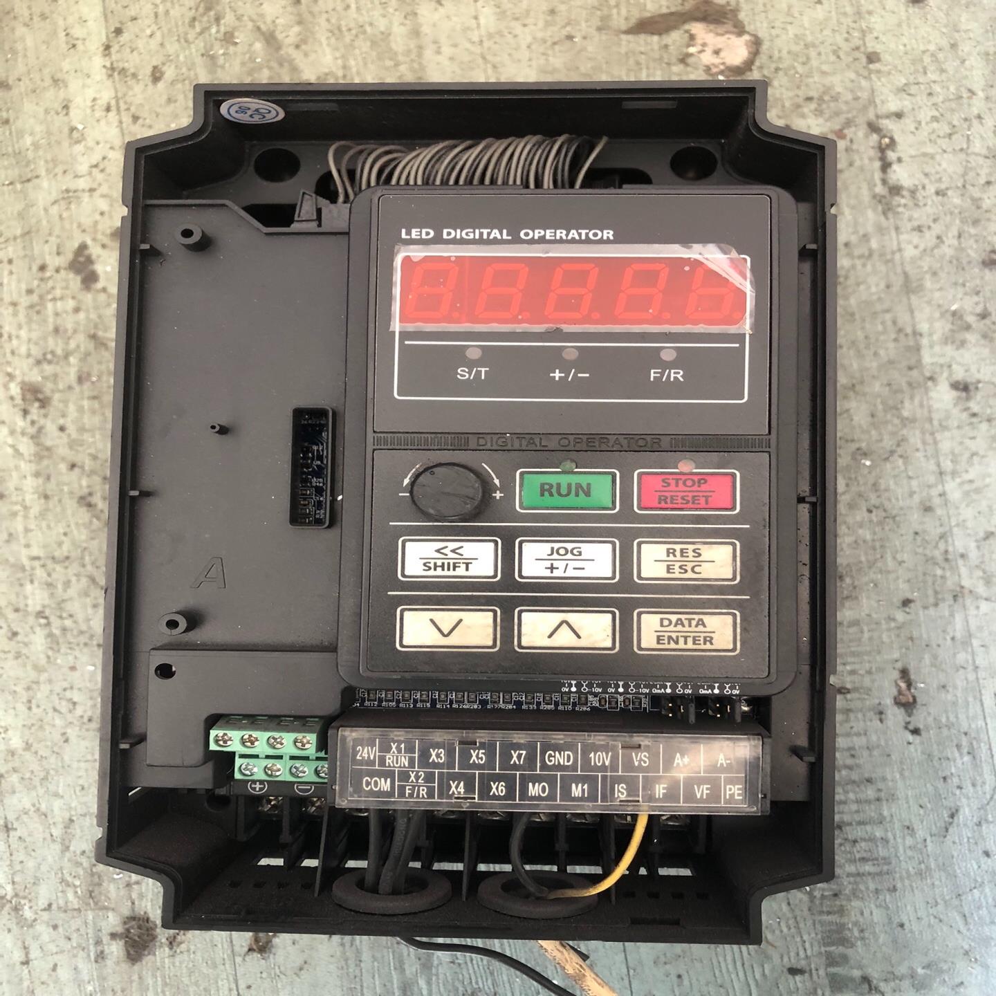 议价正弦变频器3千瓦SlNEEM320A-3R0-3BB没有