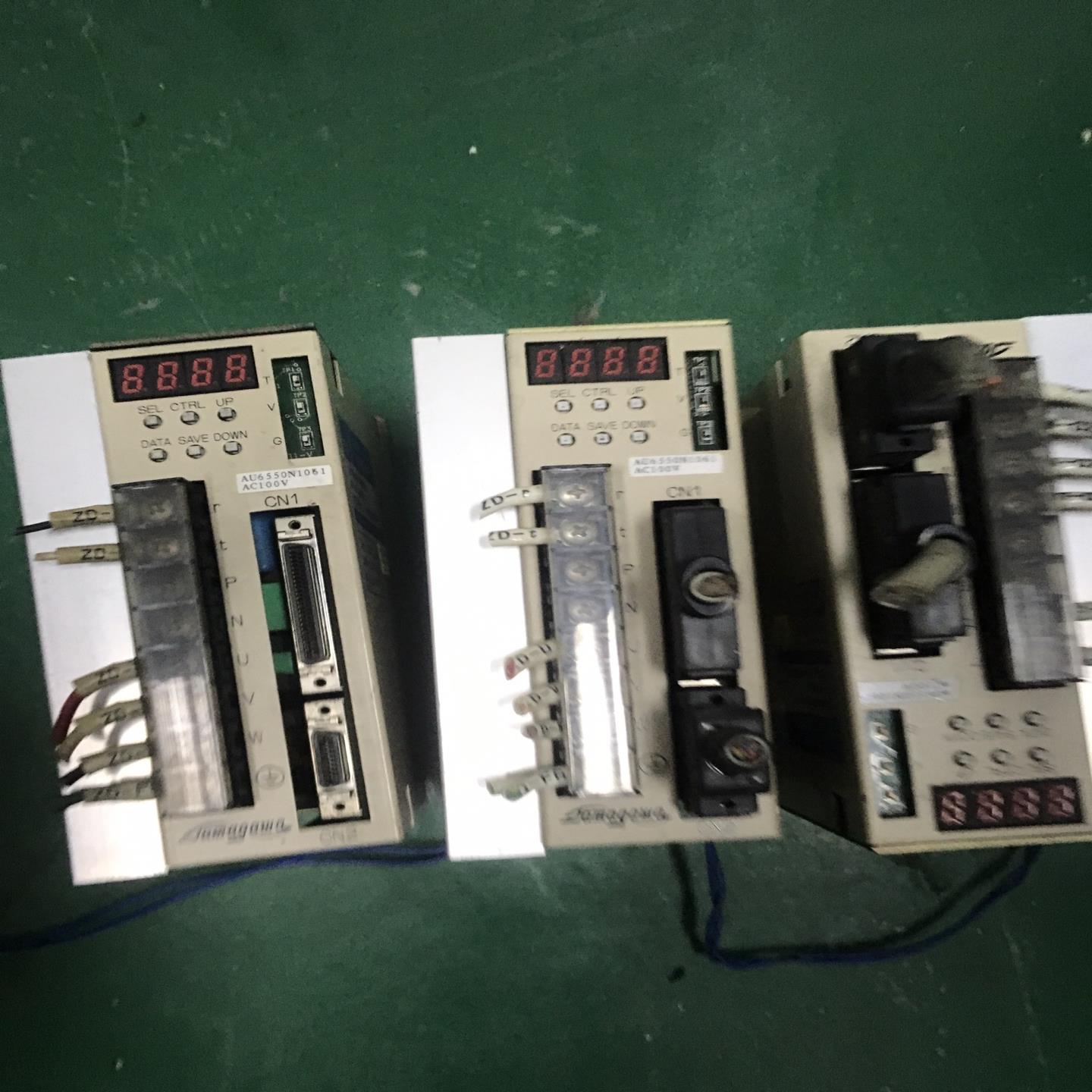 议价多摩川伺服驱动器AU655ON1061    需要的私聊拆机