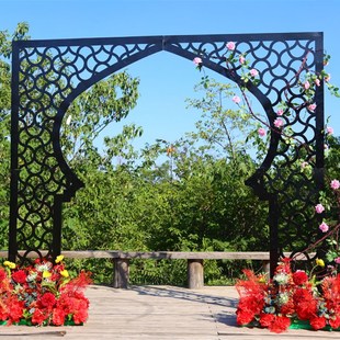 新款婚庆铁艺心形拱门道具婚礼装饰雕刻门迎宾区舞台背景布置道具