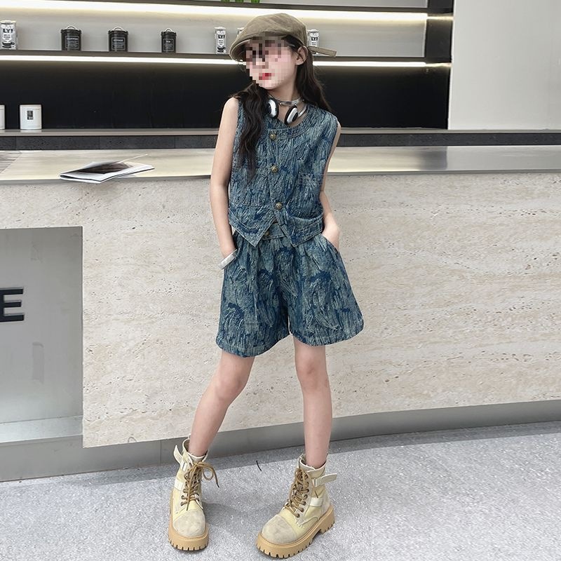 女童牛仔套装夏季薄款2025新款儿童无袖马甲洋气大童时髦短裤
