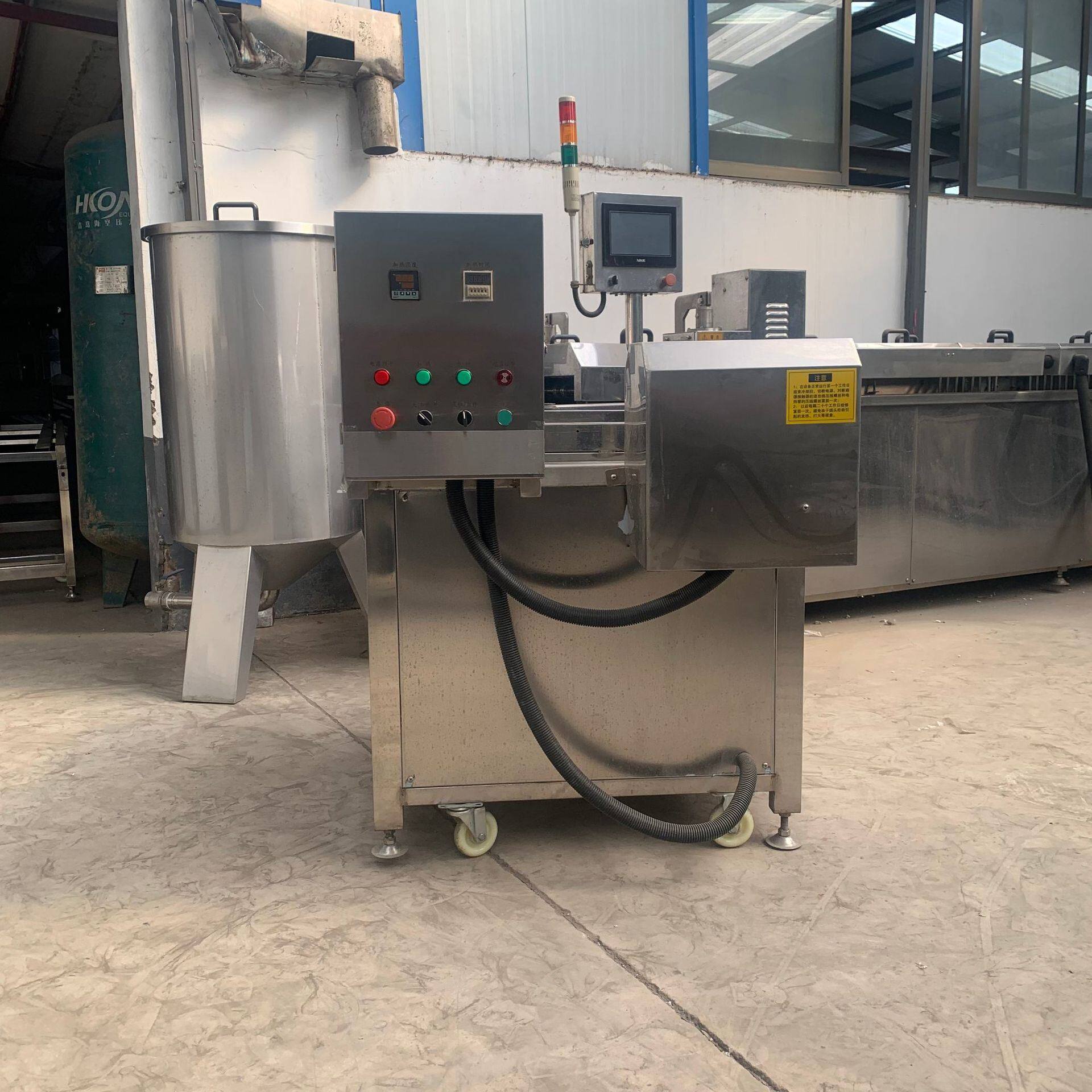 全自动鸭头油炸机 鸭脖商用连续油炸设备 全自动油炸机产家直供