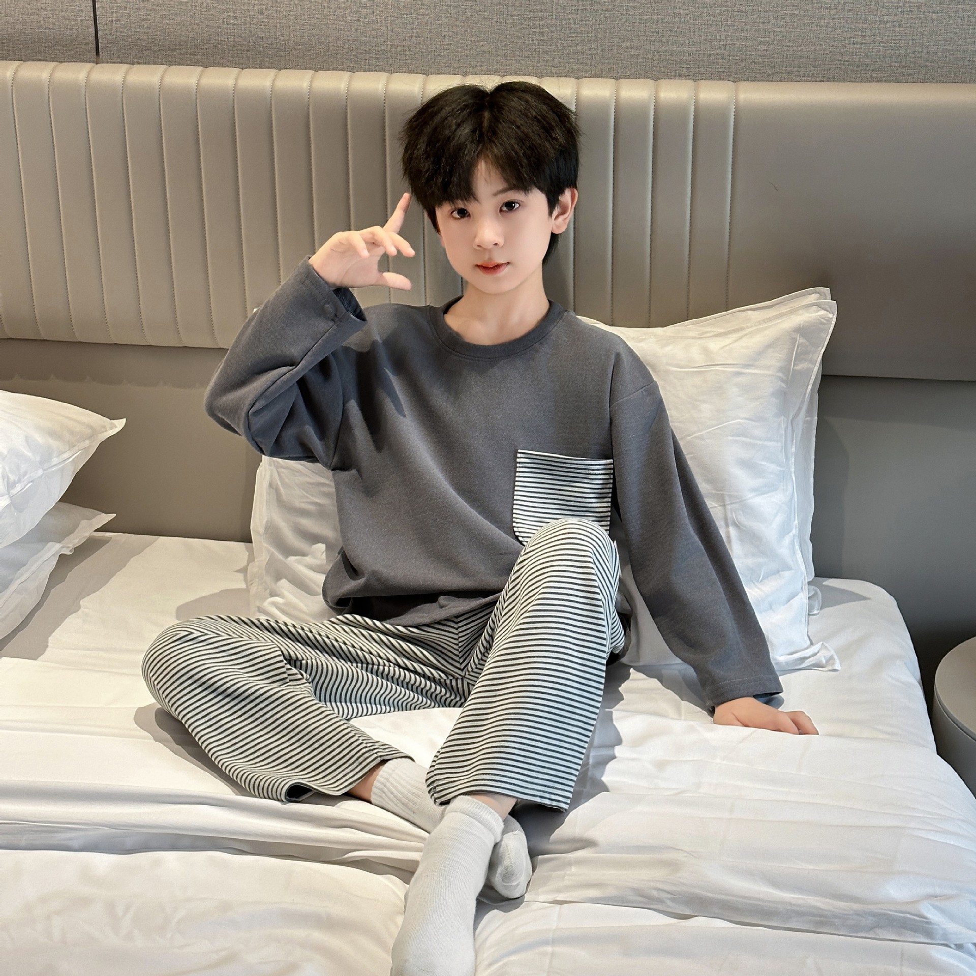 儿童男童女童睡衣秋冬亲