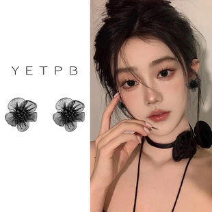 黑色花朵耳夹无耳洞女新款 高级感小众独特冷淡风耳环百搭夸张耳饰