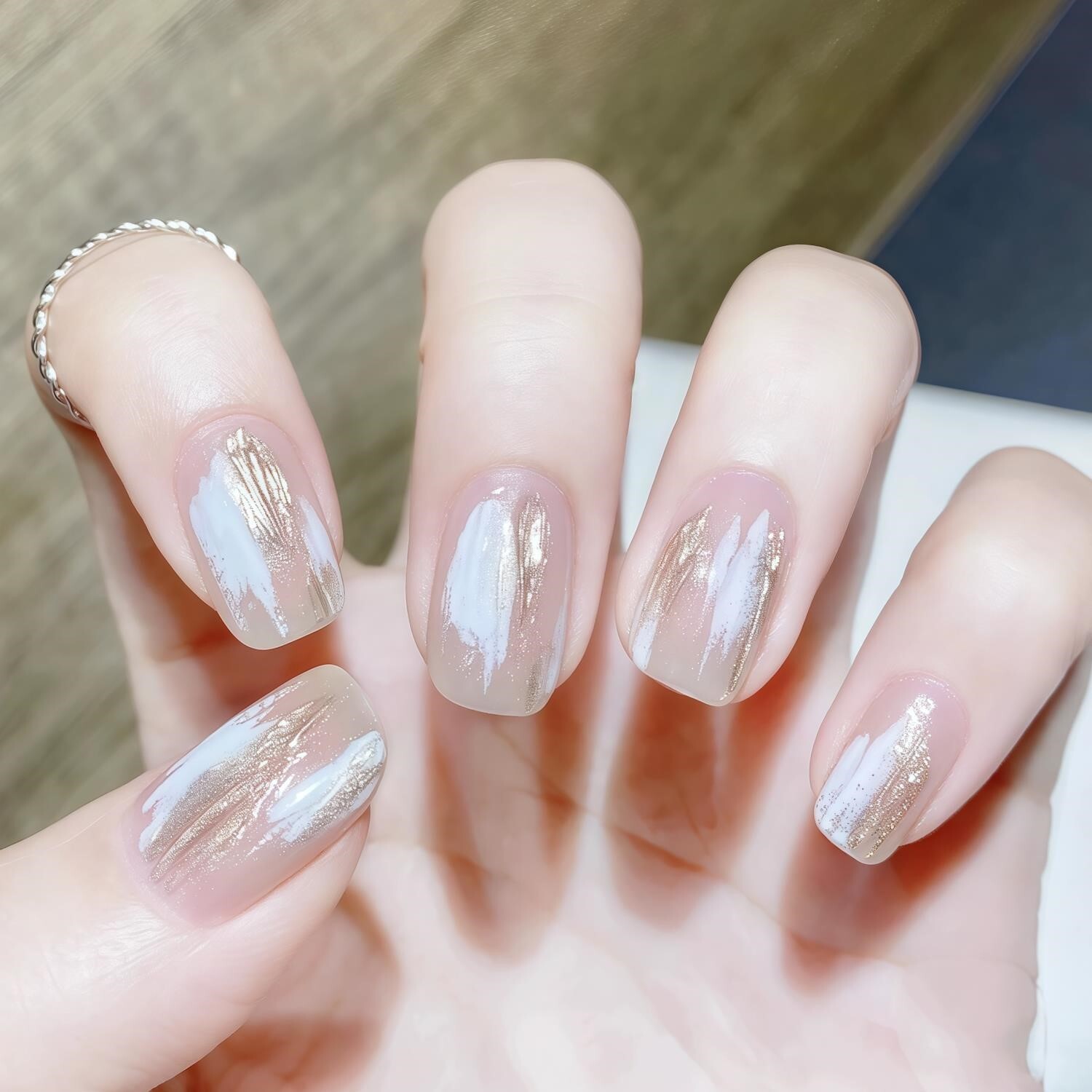 【涂鸦魔镜】纯手工穿戴美甲