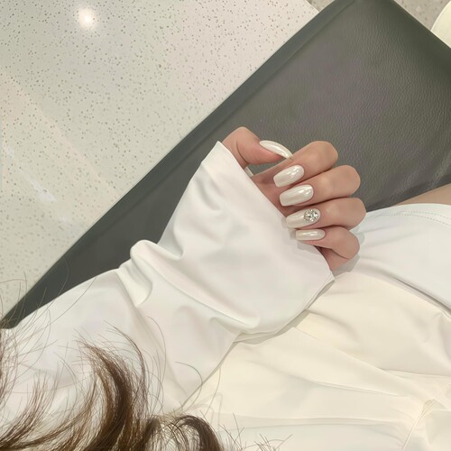 手工穿戴甲高级感海莉白月光爆闪猫眼堆钻显白清冷破碎感美甲拆卸