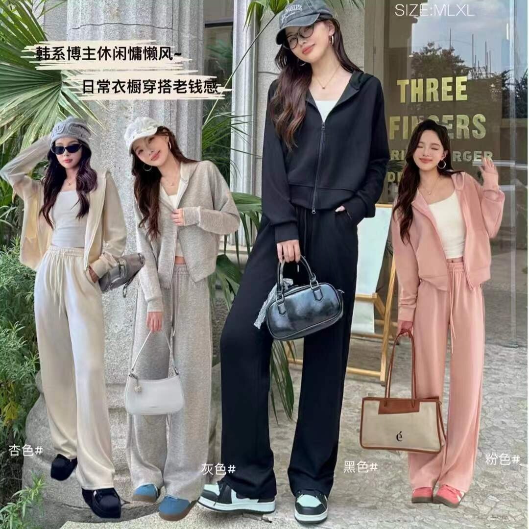 风休闲网红休闲风女装秋冬慵工作室原创早秋新款时尚套装杏色运动