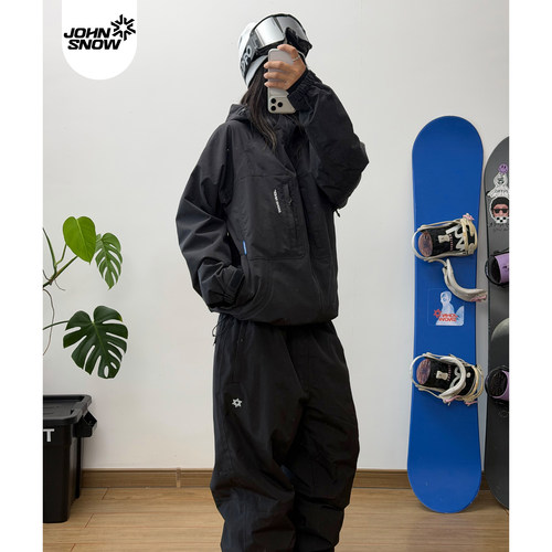 johnsnow滑雪服套装雪场超出片