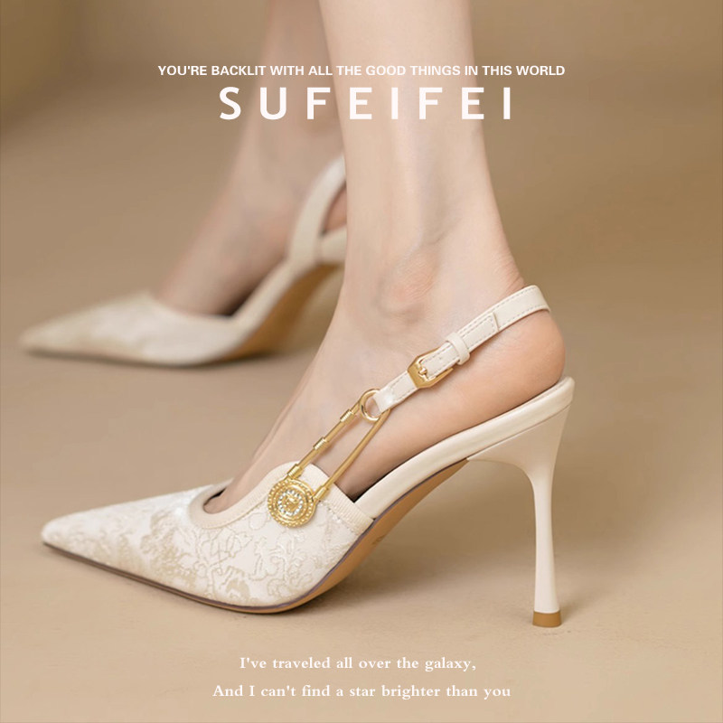 苏妃妃2026春季款法式高跟鞋女细跟尖头刺绣新国风一字带后空凉鞋