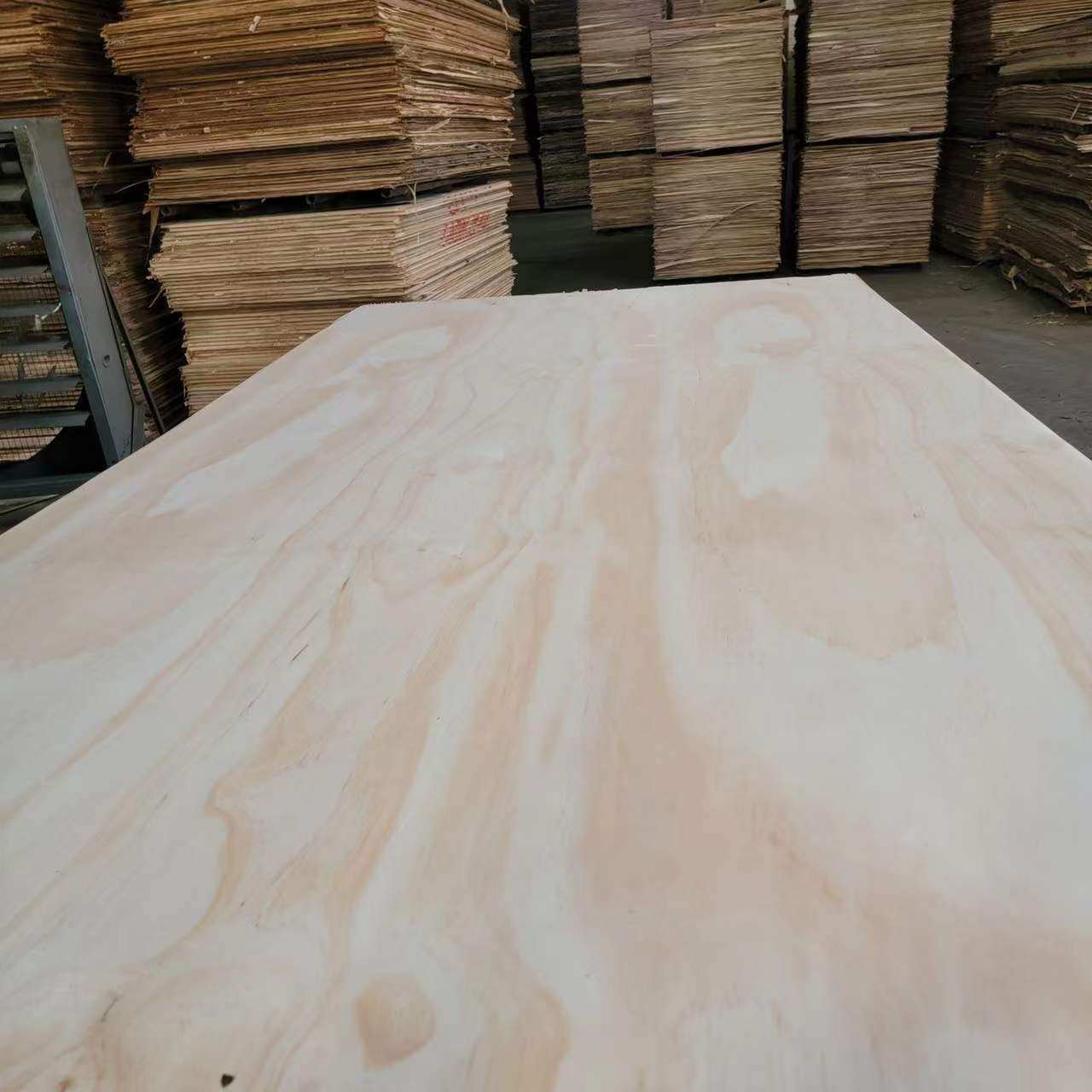 8/9/12/18mm松木多层板二次成型高端包装板家具板多层板E1E2