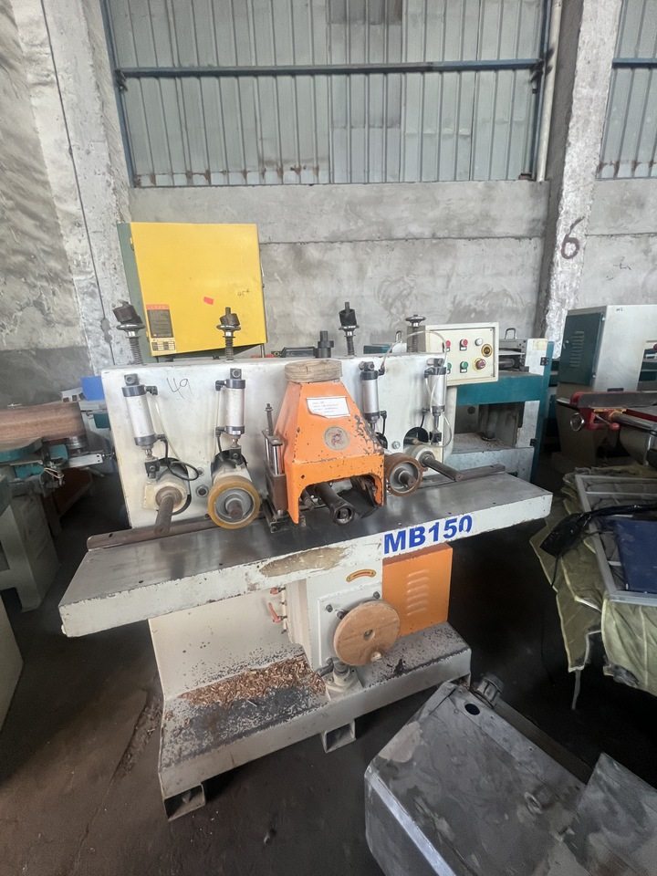 1月14日上海宝山家居公司名下木材加工设备一批网络拍卖公告