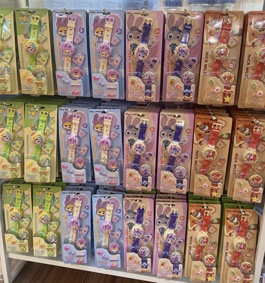 MINISO疯狂动物城系列手表第二弹尼克朱迪河狸名创优品