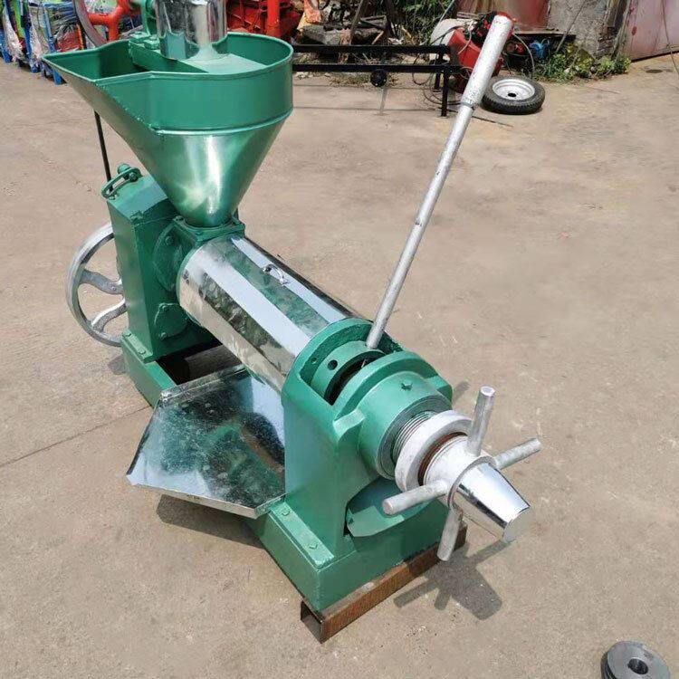 菜籽油榨油机 螺旋杆榨油机生榨滤油器榨花生油菜籽油110型